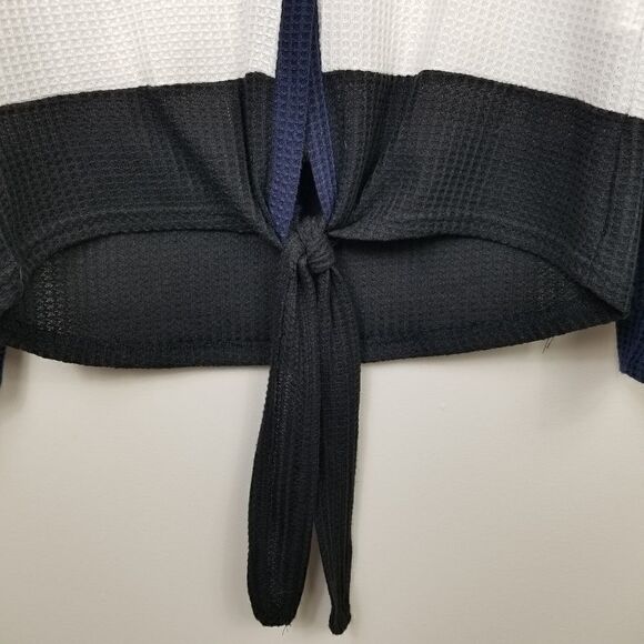 NWT THANTH Button Down Sweater. Blue & White M#026 - Picture 4 of 7